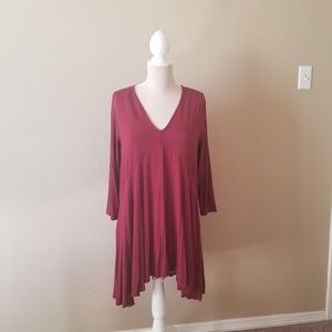 3/4 Sleeve V-Neck Tunic Top with Keyhole Back